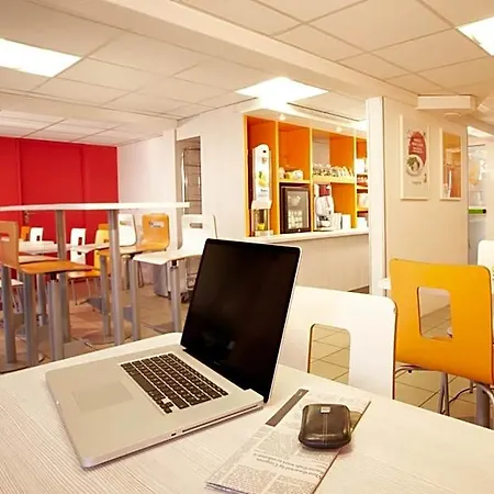 Hotel Premiere Classe La Rochelle Nord - *