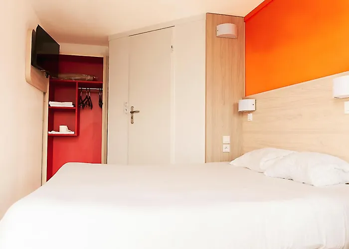 Premiere Classe La Rochelle Nord - *